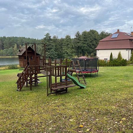 Domek Caloroczny Hawaje Nad Jeziorem Kazub Cieciorka Exteriör bild