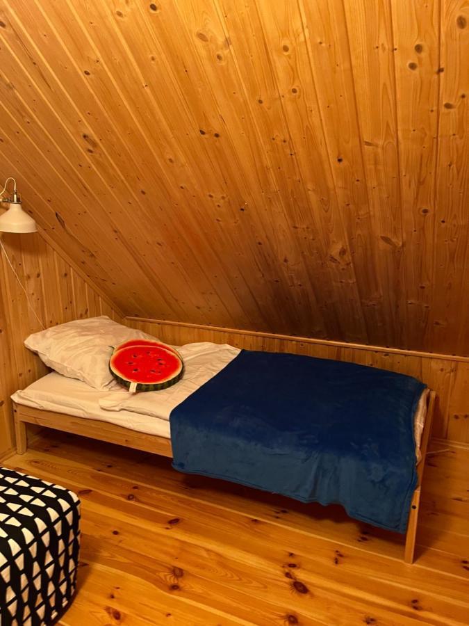 Domek Caloroczny Hawaje Nad Jeziorem Kazub Cieciorka Exteriör bild