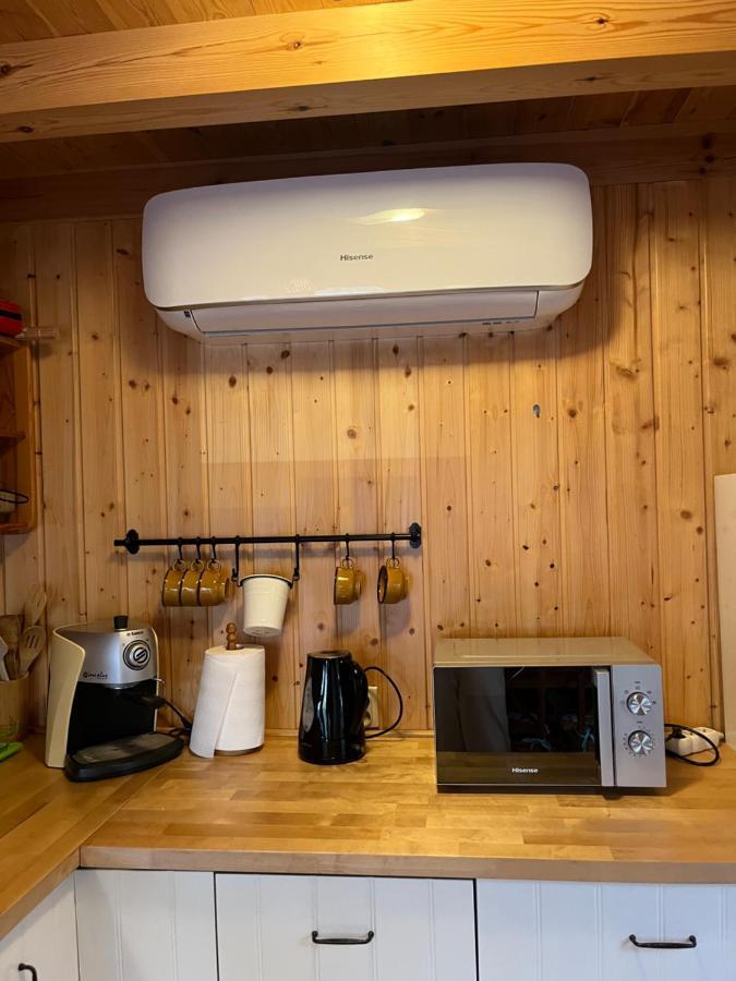 Domek Caloroczny Hawaje Nad Jeziorem Kazub Cieciorka Exteriör bild