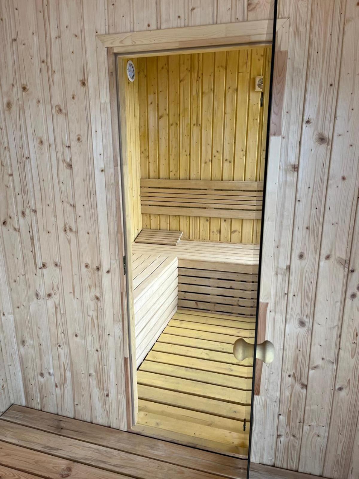 Domek Caloroczny Hawaje Nad Jeziorem Kazub Cieciorka Exteriör bild