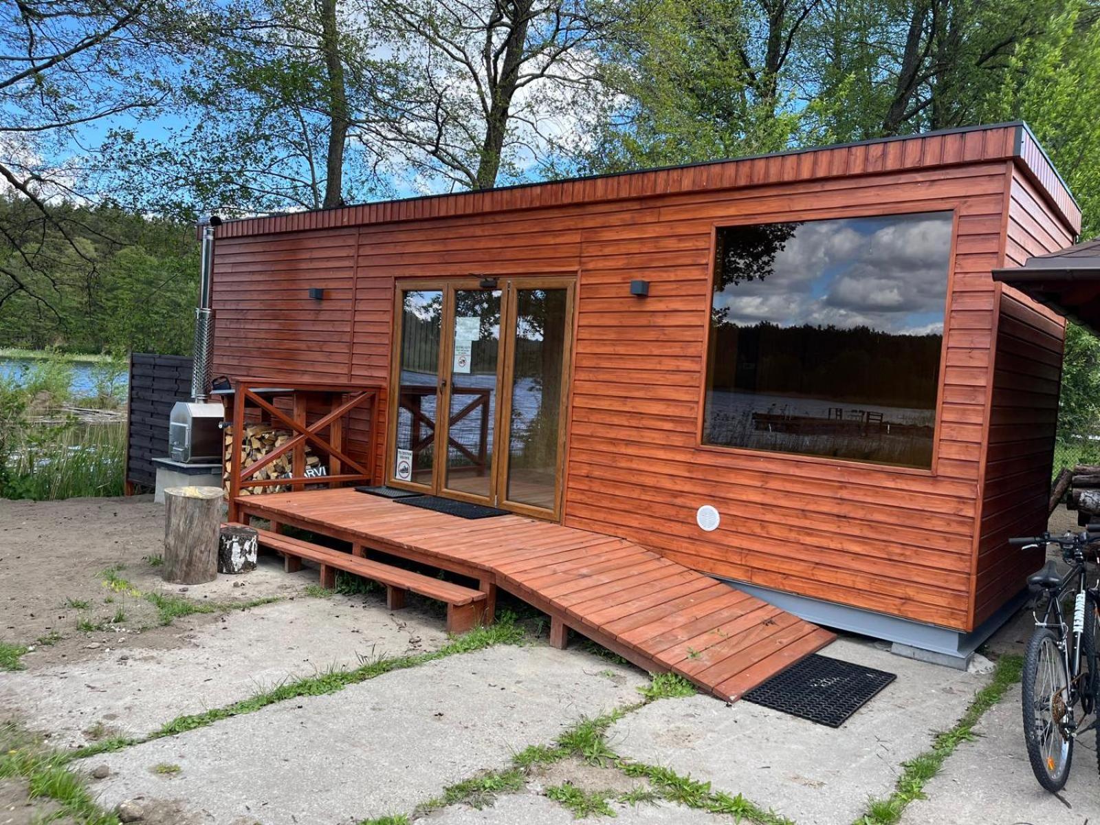 Domek Caloroczny Hawaje Nad Jeziorem Kazub Cieciorka Exteriör bild